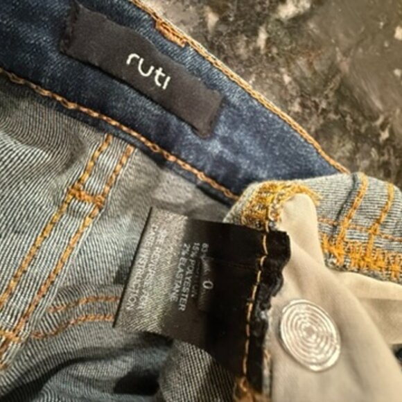 RUTI Ultimate Barrel Leg Jean, size 0 - Picture 3 of 6